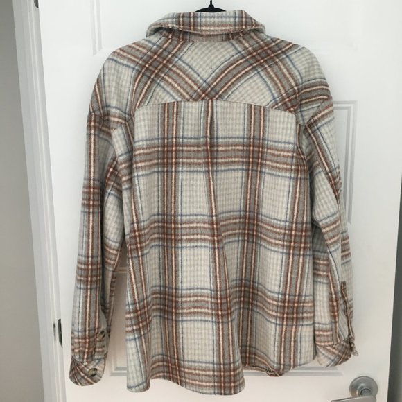 Reitmans Plaid Shacket - Picture 4 of 4